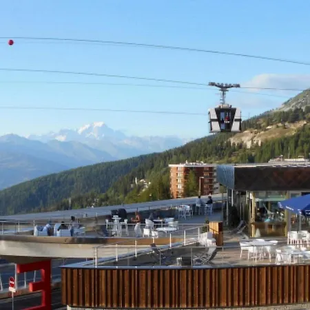2* A La Plagne, Vu Mont Blanc, Casier A Ski, Plein Centre - Fr-1-181-2634 Apartment