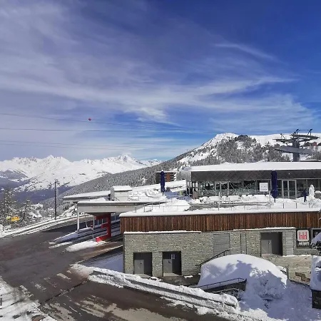 2* A La Plagne, Vu Mont Blanc, Casier A Ski, Plein Centre - Fr-1-181-2634 Apartment